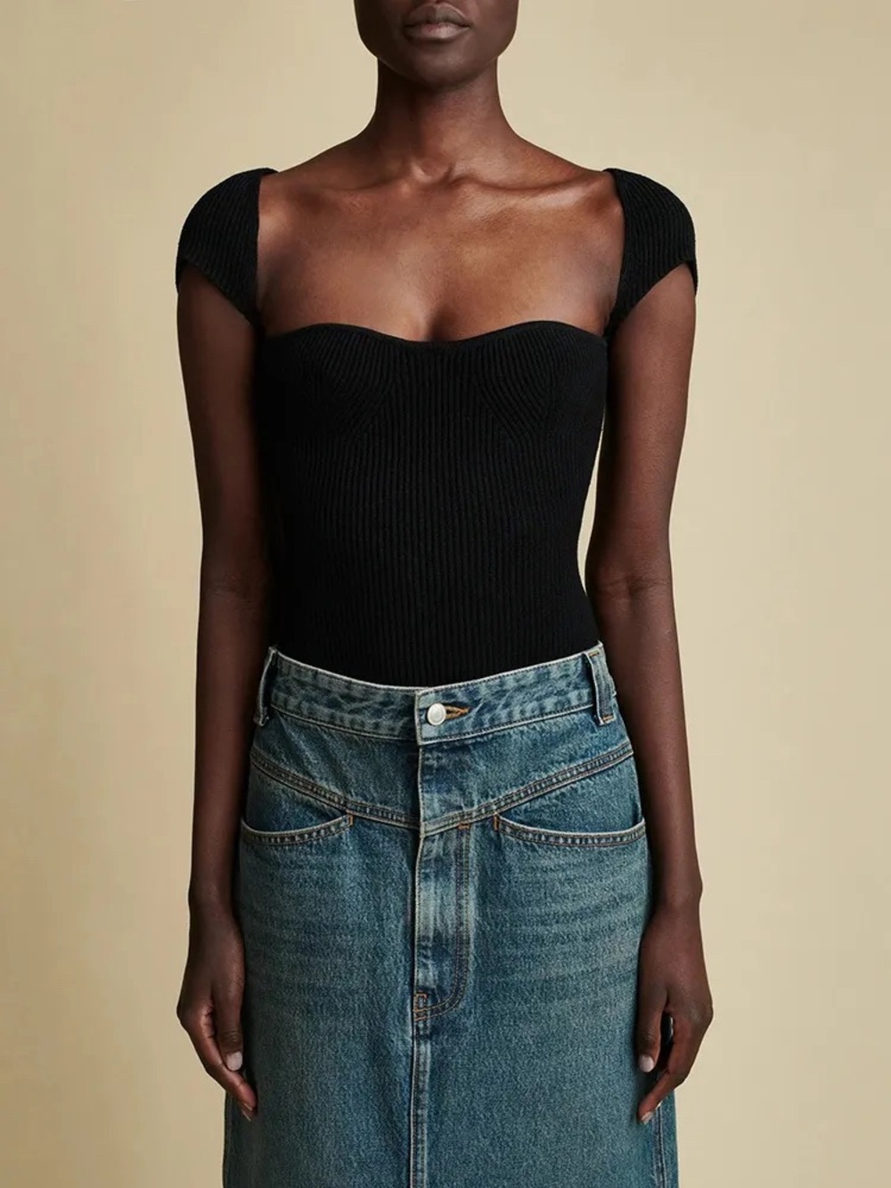 Aritzia Babaton Black Ribbed Sweetheart Cap-Sleeve Top